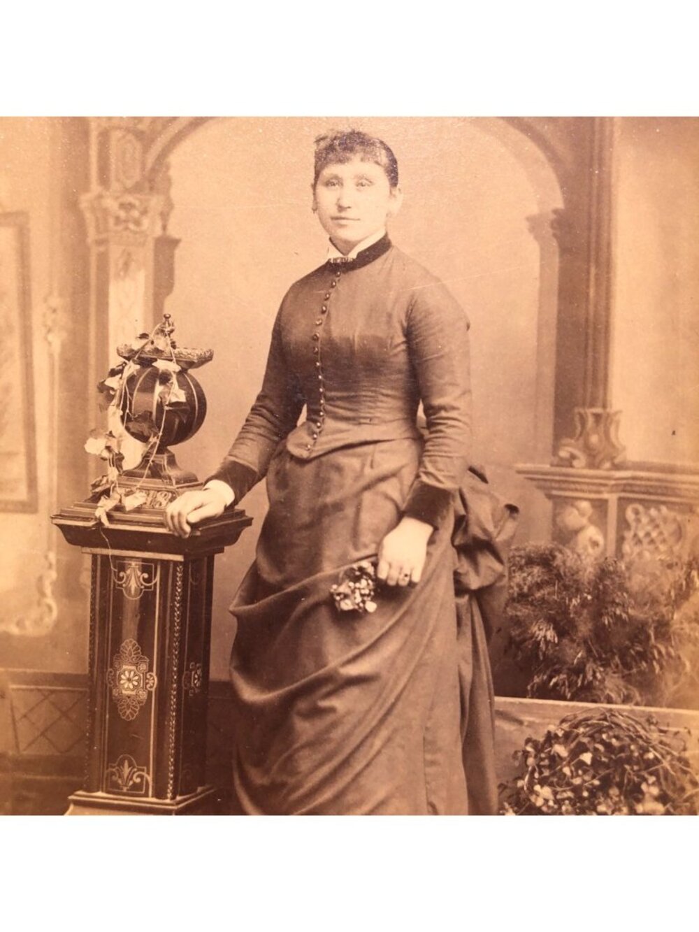Antique Cabinet Card Photo Victorian Lady 1880s JG Mueller New York Bustle Dress